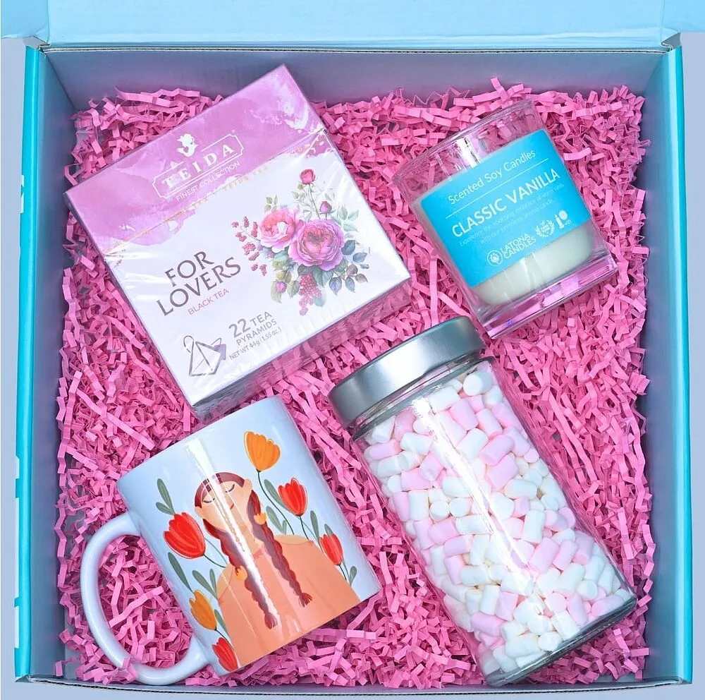 Կոմպոզիցիա «Latona Gift Box Rose» 